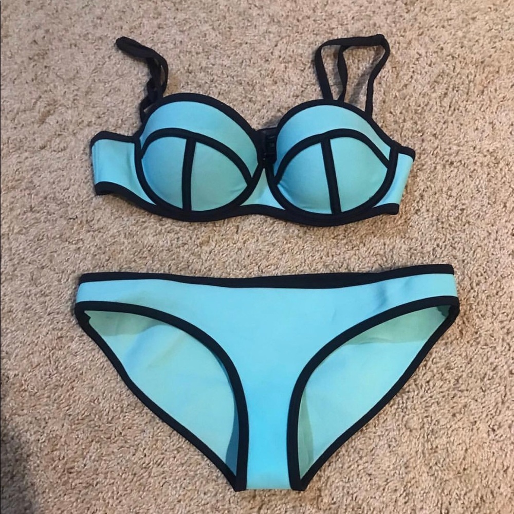 TRIANGL swimsuit set